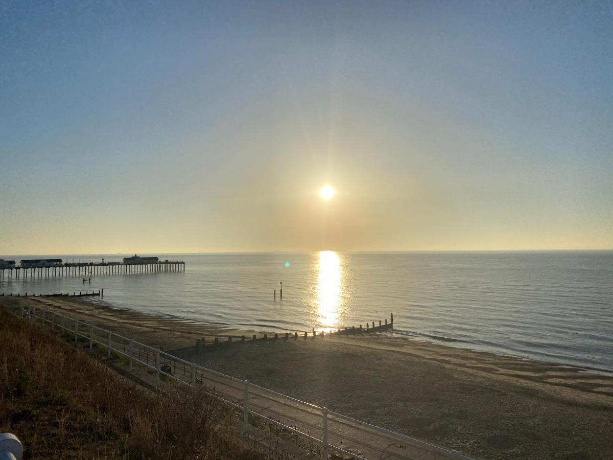 Вілла Northcliffe, Southwold Seafront Sleeps 14 Екстер'єр фото